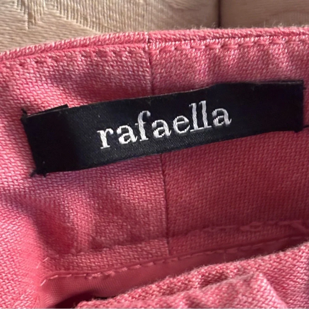 Rafaella Women’s Shorts Pink in Excellent Condition Size 14